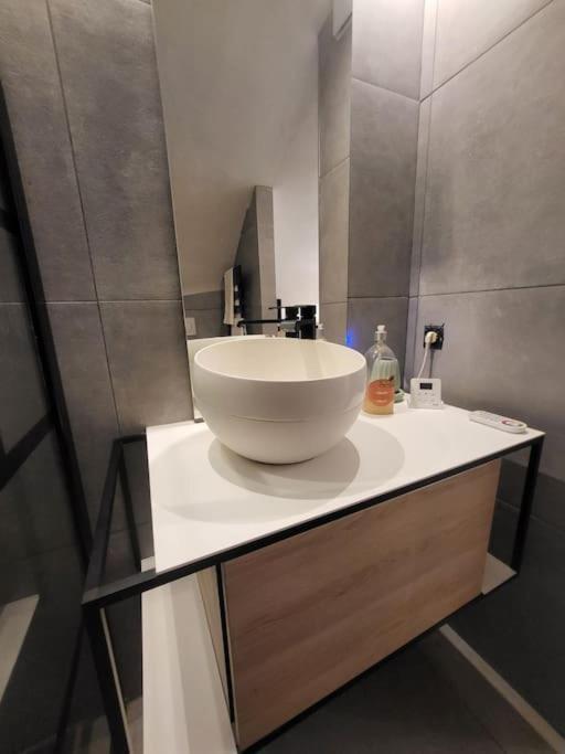Grasse, Superbe 2 Pieces A 2 Minutes Du Centre Apartman Kültér fotó